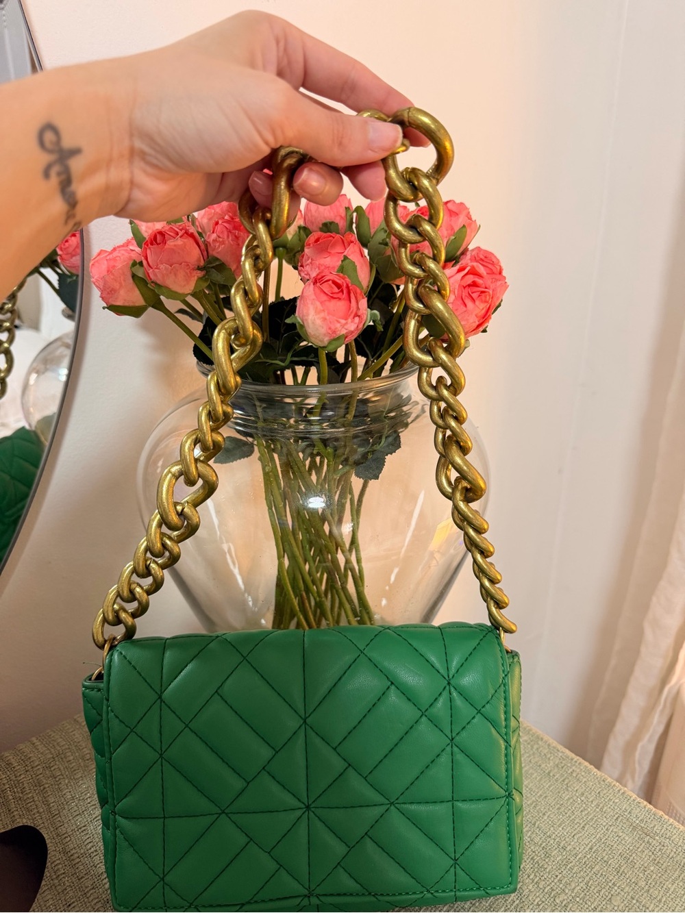 Zara Green Quilted Shoulder Bag with Gold Chain - Picture 3 of 6